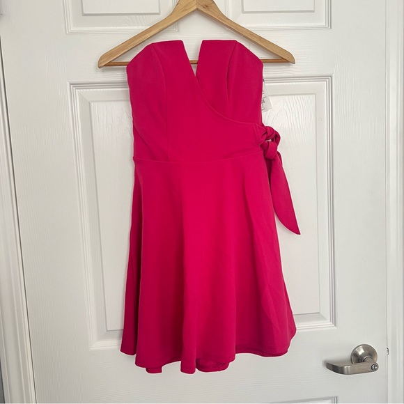 Fuchsia, pink heart shaped neck line mini dress - Picture 1 of 8